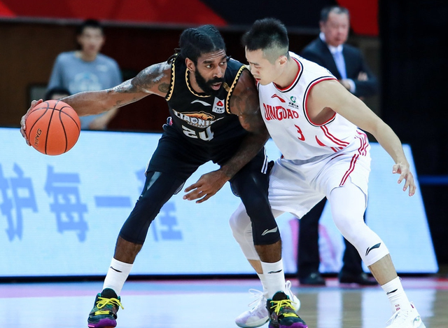 九游体育官方网站-里程碑夜上海海港再遭质疑；CBA常规赛清晨刷纪录；赛场秩序良好；细节决定成败